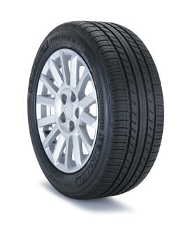 High-Traction Compound, rautenförmige Längsrillen und „nachwachsende" Profileinschnitte in den Reifenflanken sollen zur Performance des Michelin Premier(r) A/S beitragen.