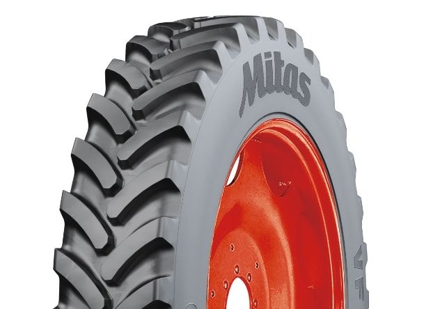 Ab sofort auch in den Größen VF 650/65 R38 und VF 750/60 R46 orderbar: Reifen der Mitas-Serie HC 1000. 