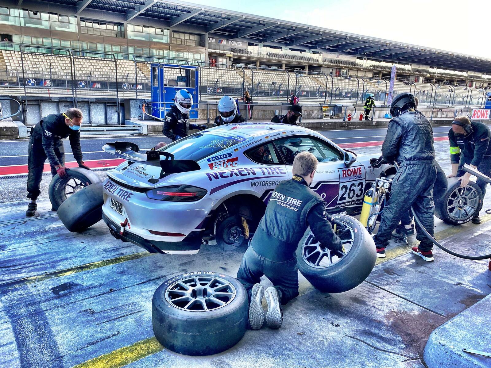 Die Vorbereitungen des Nexen Tire Motorsport-Teams mit dem rund 385 PS starken Porsche 718 Cayman GTS sind abgeschlossen.