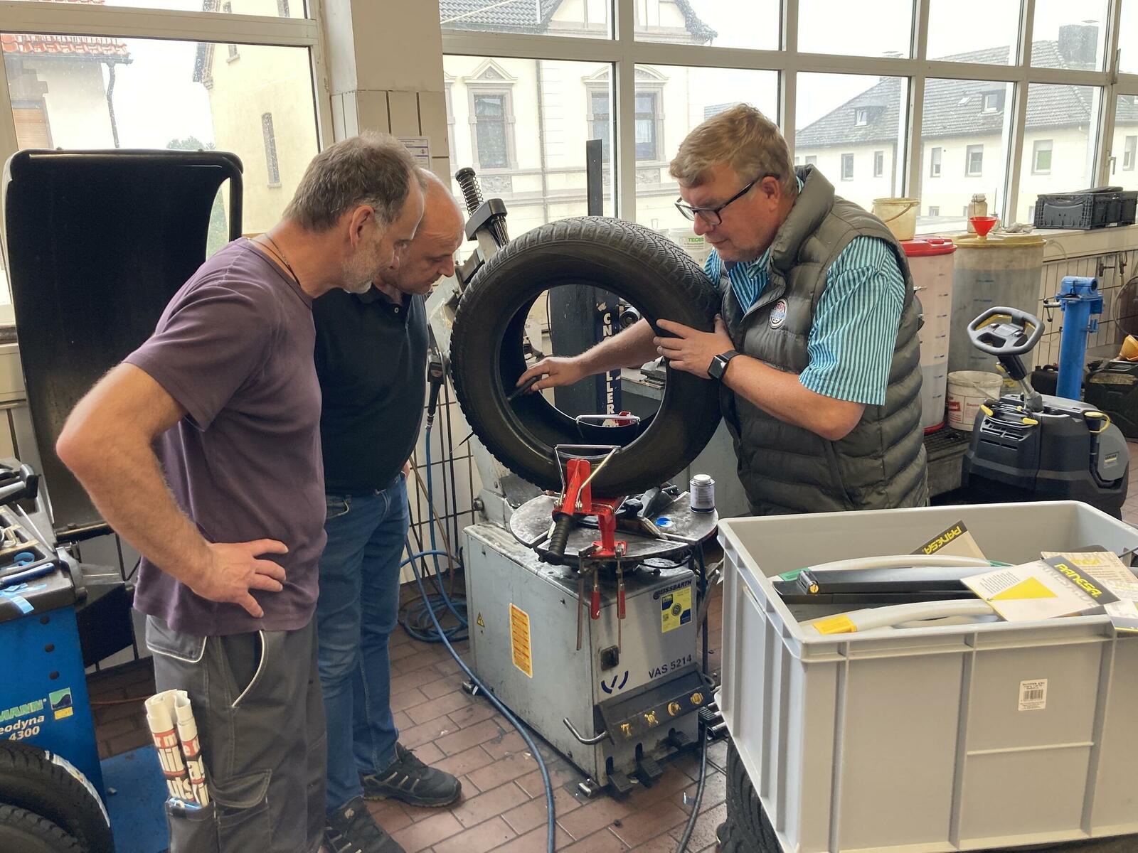Die Verantwortlichen der NISO TECH GmbH haben sich entschieden, den Reifenreparatur-Workshop wieder durchzuführen.