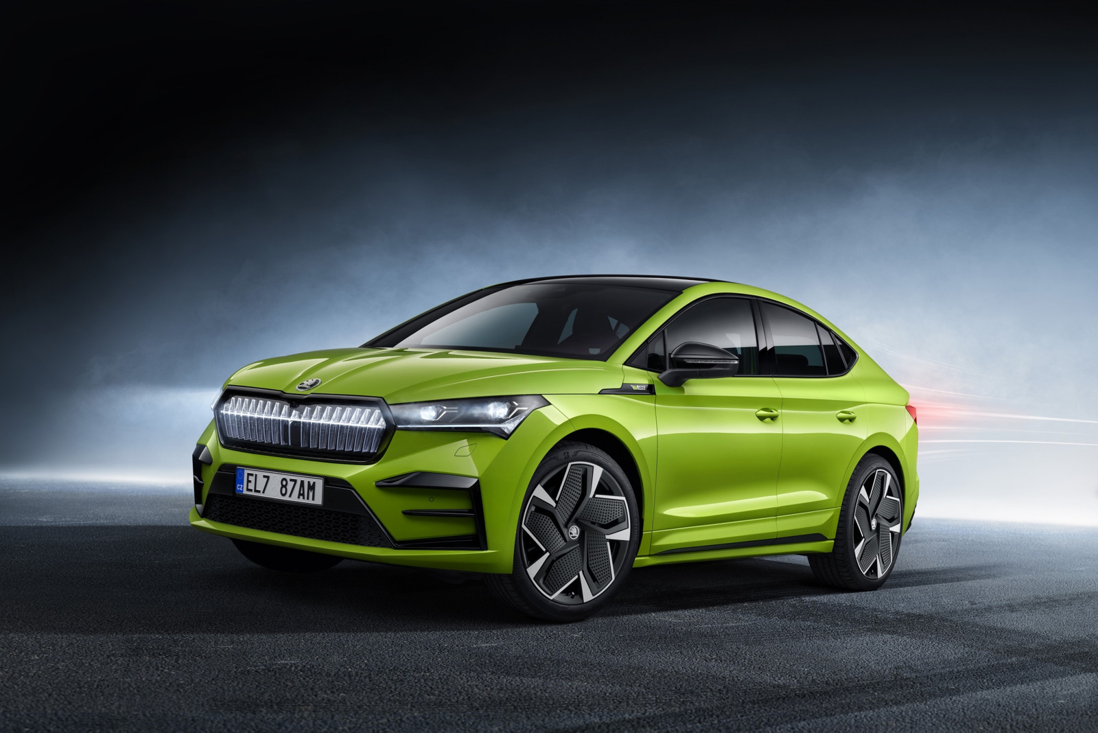 Škoda setzt  auch bei der werksseitigen Bereifung seines vollelektrischen SUV Enyaq iV auf Bridgestone-Gummis. 