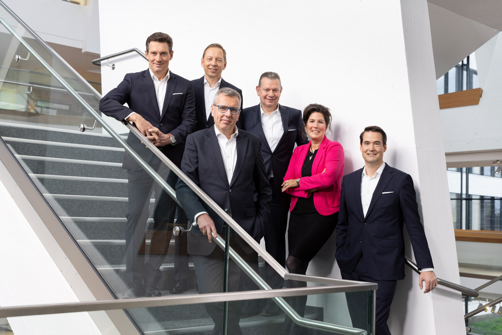 Das neue ZF-Vorstandsteam (von links nach rechts): Michael Frick, Dr. Martin Fischer, Vorstandsvorsitzender Dr. Holger Klein, Dr. Peter Laier, Sabine Jaskula und Stephan von Schuckmann.
