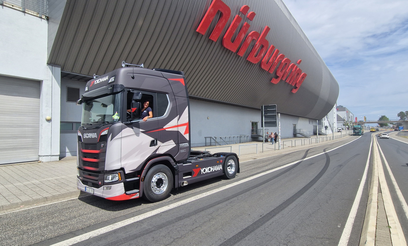 Der Stebag-Scania mit Yokohama-Branding war 2023 beim Truck-Grand-Prix am Nürburgring zu Besuch.