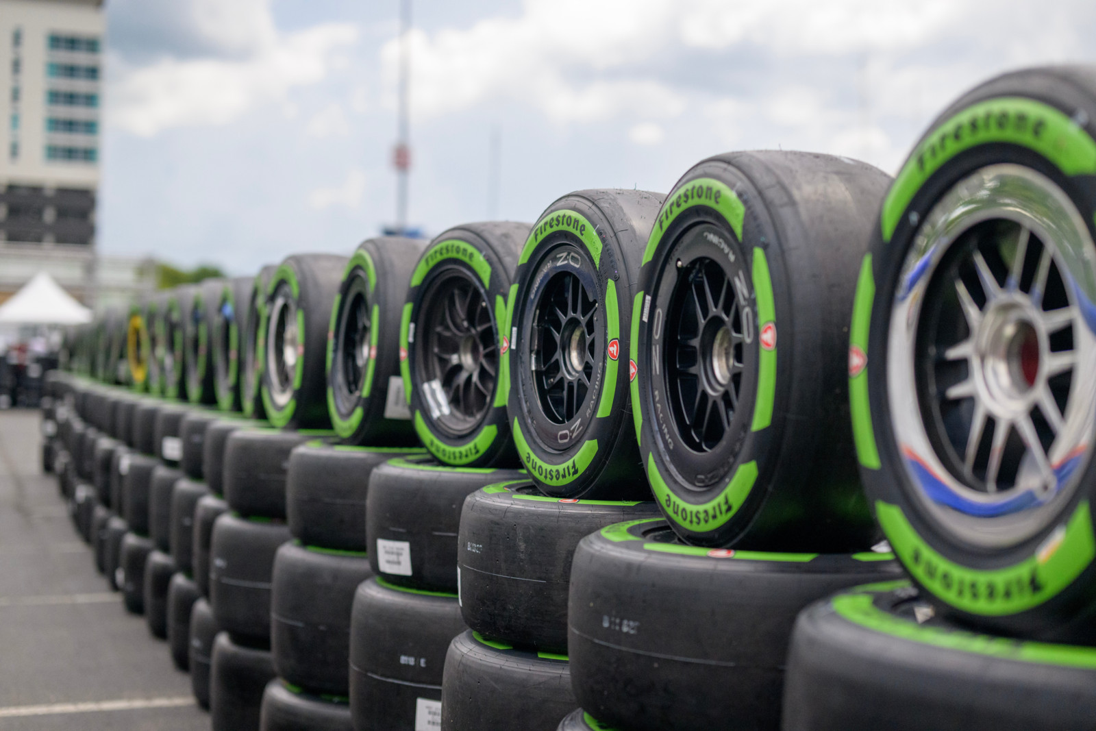 Bei allen fünf Straßenrennen der Indicar-Saison 2023 wurden Guayule-Reifen von Firestone verwendet.
