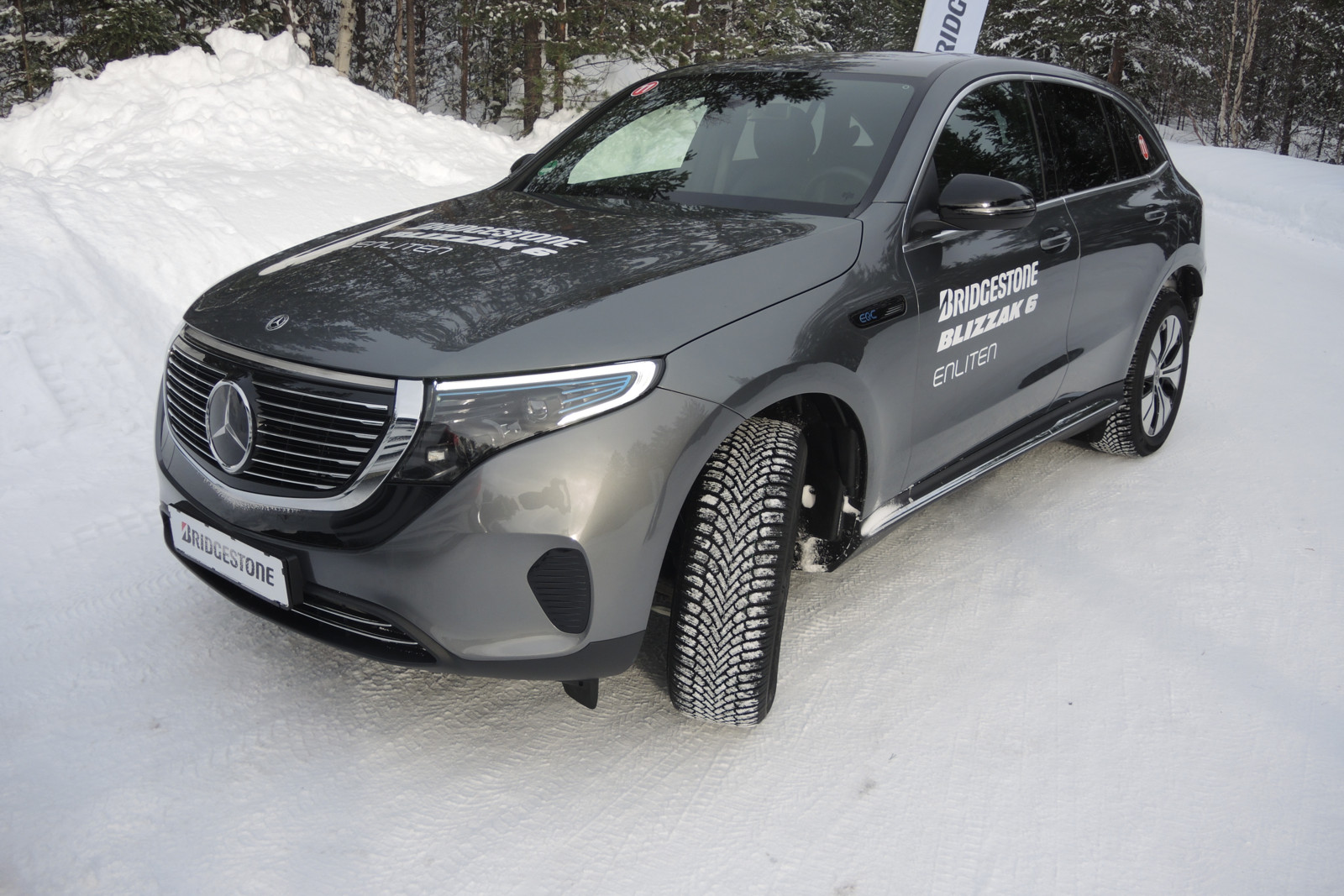 Der neue Bridgestone Blizzak 6 ENLITEN im Fahrtest im schwedischen Molanda Testzentrum des Reifenherstellers.